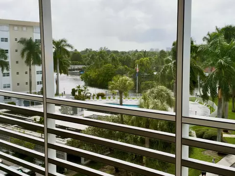 3050 NE 16th Ave #505, Oakland Park, FL 33334