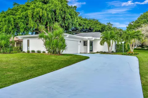 13219 Sand Grouse Ct, Palm Beach Gardens, FL 33418
