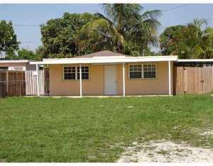 5176 E 5 Ave, Hialeah, FL 33013 photo 1