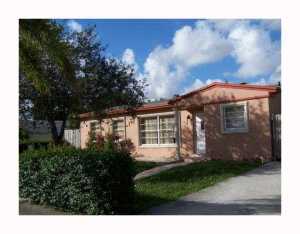 6540 W 12 Ln, Hialeah, FL 33012 photo 1