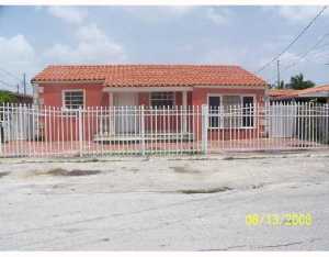 4105 E 9 Ct, Hialeah, FL 33013 photo 1
