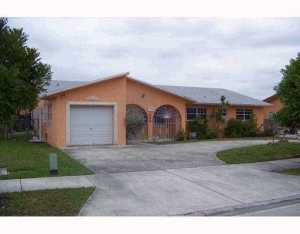 535 W 77 St, Hialeah, FL 33014 photo 1