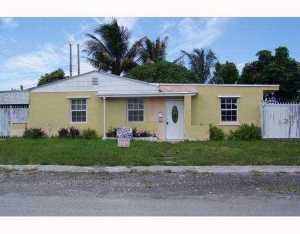 3441 E 8 Ct, Hialeah, FL 33013 photo 1