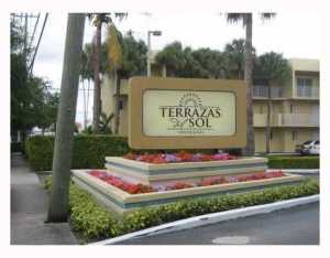 2780 W 76 St #206, Hialeah, FL 33016 photo 1