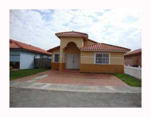 7027 W 30 Ln, Hialeah, FL 33016 photo 1