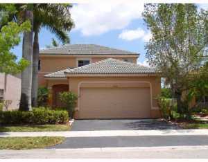 500 Plover Ave, Miami, FL 33166 photo 1