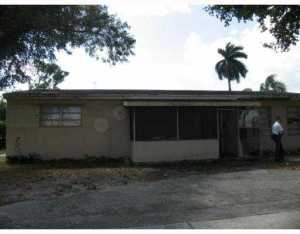 6260 E 4 Ave, Hialeah, FL 33013 photo 1