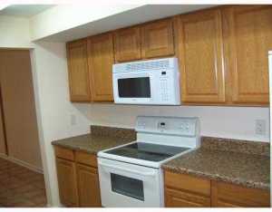 480 SE 5 St, Hialeah, FL 33010 photo 1