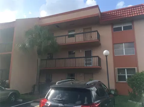 3120 Holiday Springs Blvd #111, Margate, FL 33063 photo 1