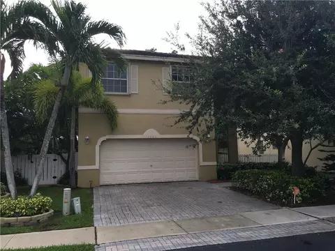 2840 E Sable Cir, Margate, FL 33063 photo 1