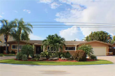 2410 NE 33rd St, Lighthouse Point, FL 33064 photo 1