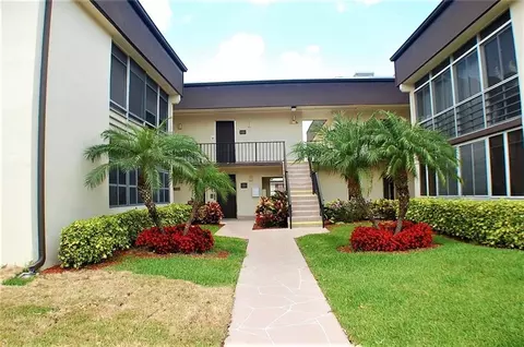 82 Capri #B, Delray Beach, FL 33484 photo 1