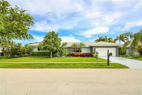 2800 NE 46th St, Lighthouse Point, FL 33064 photo 1