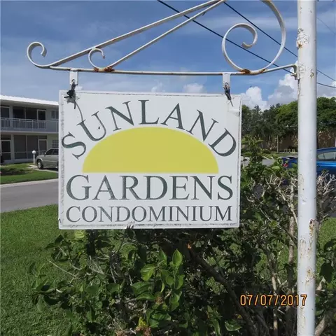 2001 NE 38th St #8, Lighthouse Point, FL 33064 photo 1