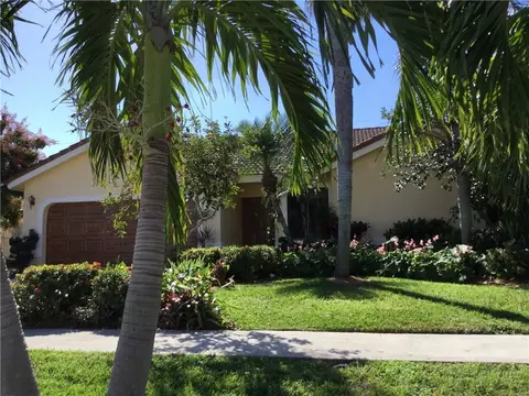 360 Apache Ln, Boca Raton, FL 33487 photo 1