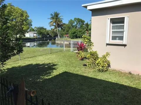 1901 E River Dr, Margate, FL 33063 photo 1