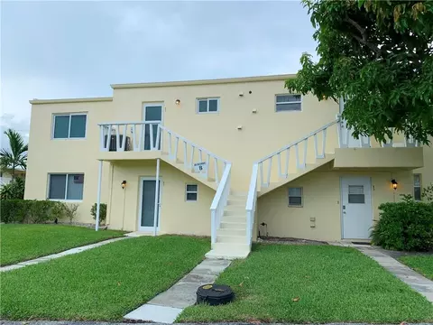 2755 NE 28th Ave #B4, Lighthouse Point, FL 33064 photo 1