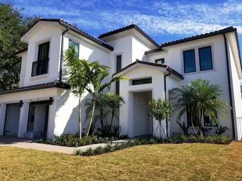 5704 Ashwood Cir, Fort Lauderdale, FL 33312