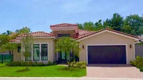 5786 Ashwood Cir, Fort Lauderdale, FL 33312
