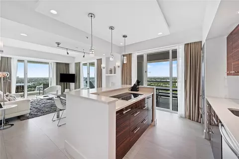 551 N Fort Lauderdale Beach Blvd #R2202, Fort Lauderdale, FL 33304