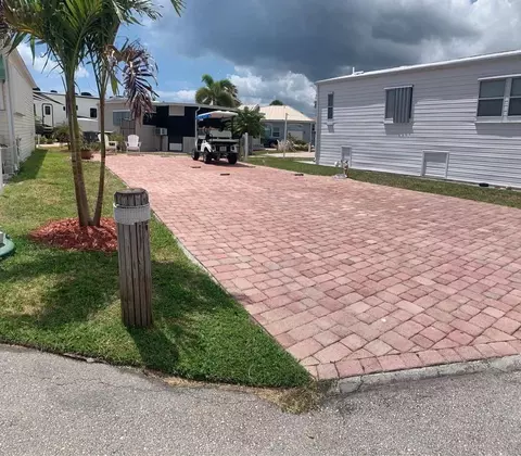 651 Nettles Blvd, Jensen Beach, FL 34957