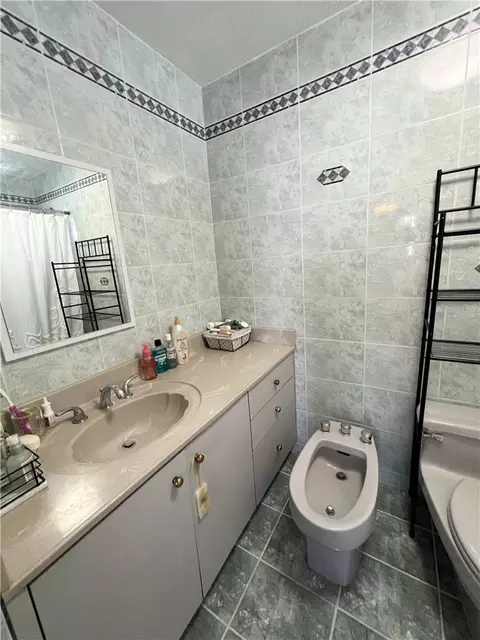 225 E 41st St, Hialeah, FL 33013 photo 13