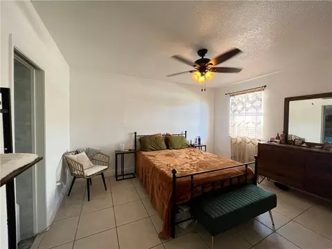 225 E 41st St, Hialeah, FL 33013 photo 11