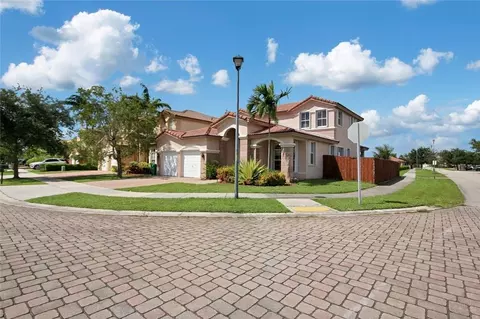 11245 NW 78th St, Doral, FL 33178