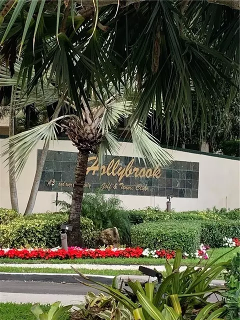 281 S Hollybrook Dr #308, Pembroke Pines, FL 33025