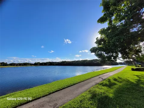2767 Carambola Cir #104, Coconut Creek, FL 33066