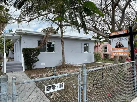275 E 45th St, Hialeah, FL 33013