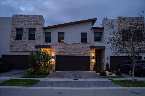 10525 NW 78th Ter #10525, Doral, FL 33178
