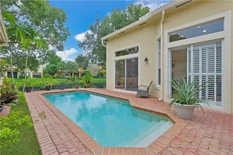 5829 NW 120th Ter, Coral Springs, FL 33076