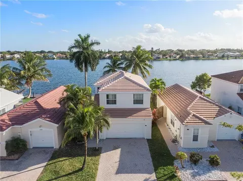 6346 Buena Vista Dr, Margate, FL 33063