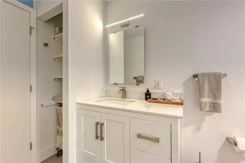 3002 NE 5th Ter #B313, Wilton Manors, FL 33334