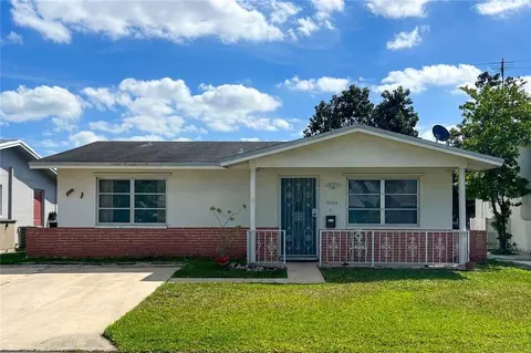 5006 NW 51st St, Tamarac, FL 33319
