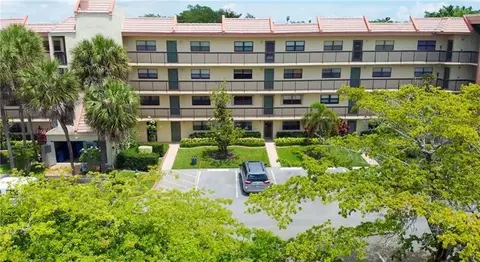 1758 Hammock Blvd #406, Coconut Creek, FL 33063