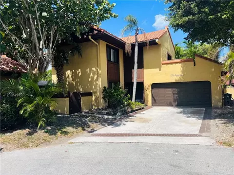 1089 NE 204th Ter, North Miami Beach, FL 33179