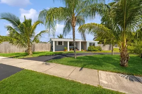 2561 NE 15th, Pompano Beach, FL 33064