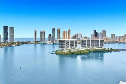 3330 NE 190th St #1716, Aventura, FL 33180