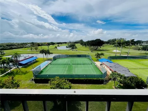 8900 Washington Blvd #PH-17, Pembroke Pines, FL 33025