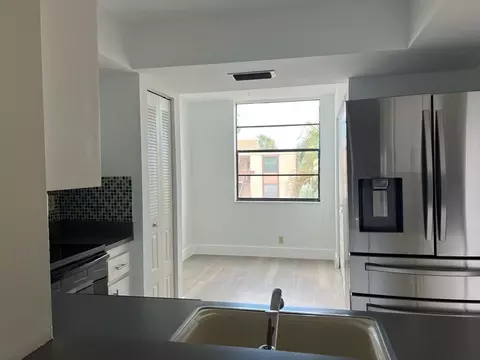 7365 NW 18th St #208, Margate, FL 33063