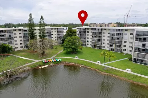 2851 Leonard Dr #J614, Aventura, FL 33160