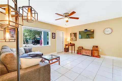 727 NW 18 St, Fort Lauderdale, FL 33311