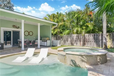 1812 NE 19th St, Fort Lauderdale, FL 33305