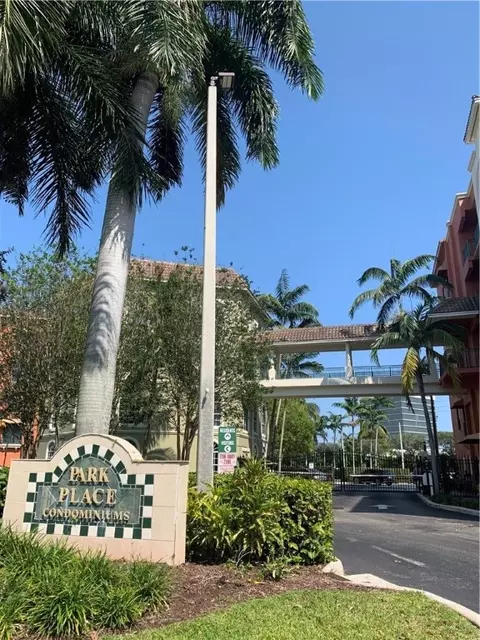 1610 Presidential Way #507, West Palm Beach, FL 33401