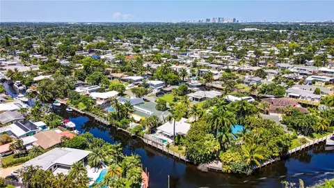 2637 Okeechobee Ln, Fort Lauderdale, FL 33312