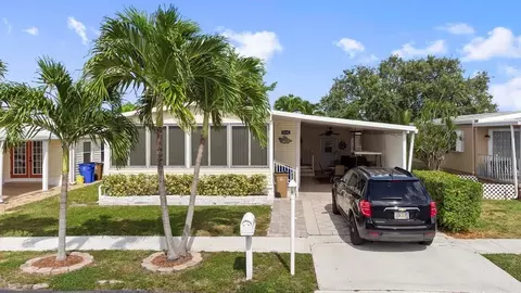 5152 NW 1st Ave, Pompano Beach, FL 33064