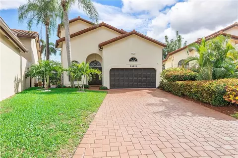 23225 Via Stel, Boca Raton, FL 33433