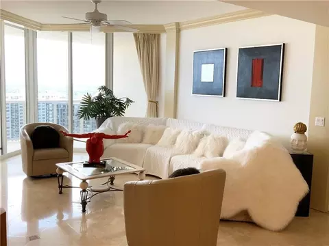 3100 N Ocean Blvd #2206, Fort Lauderdale, FL 33308